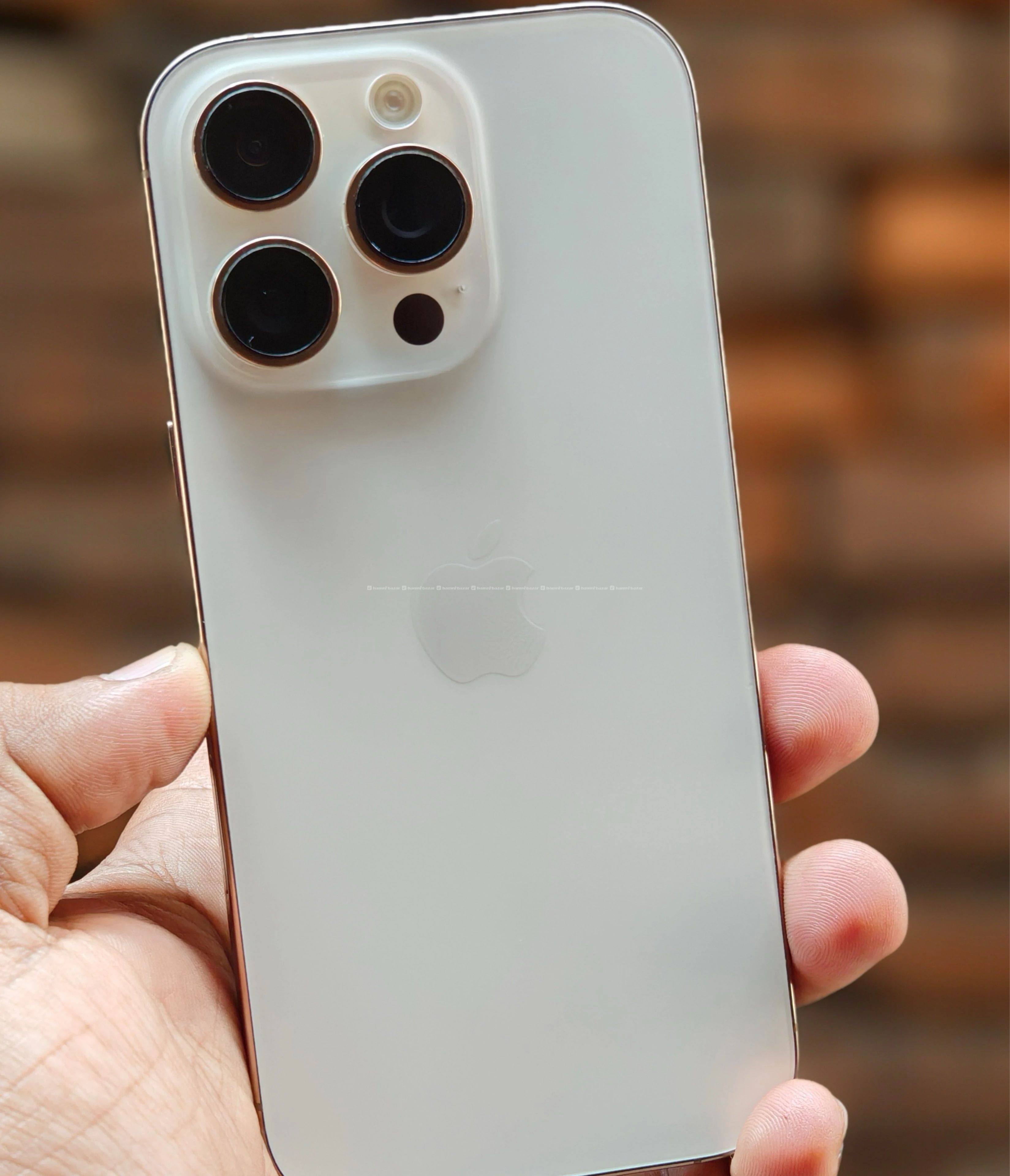 Iphone 16 pro only 1tb (1024gb) with box fix price 2