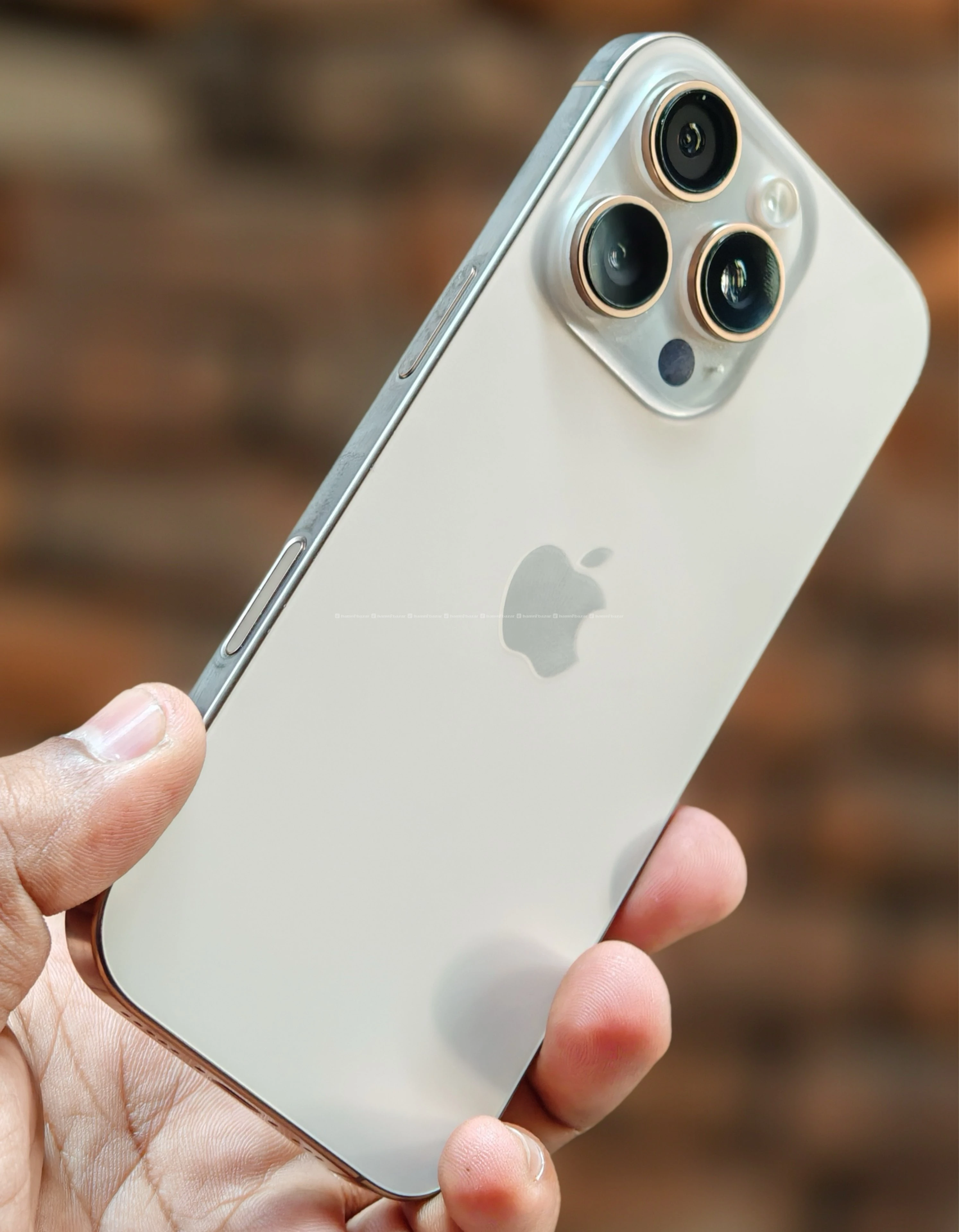 Iphone 16 pro only 1tb (1024gb) with box fix price 3