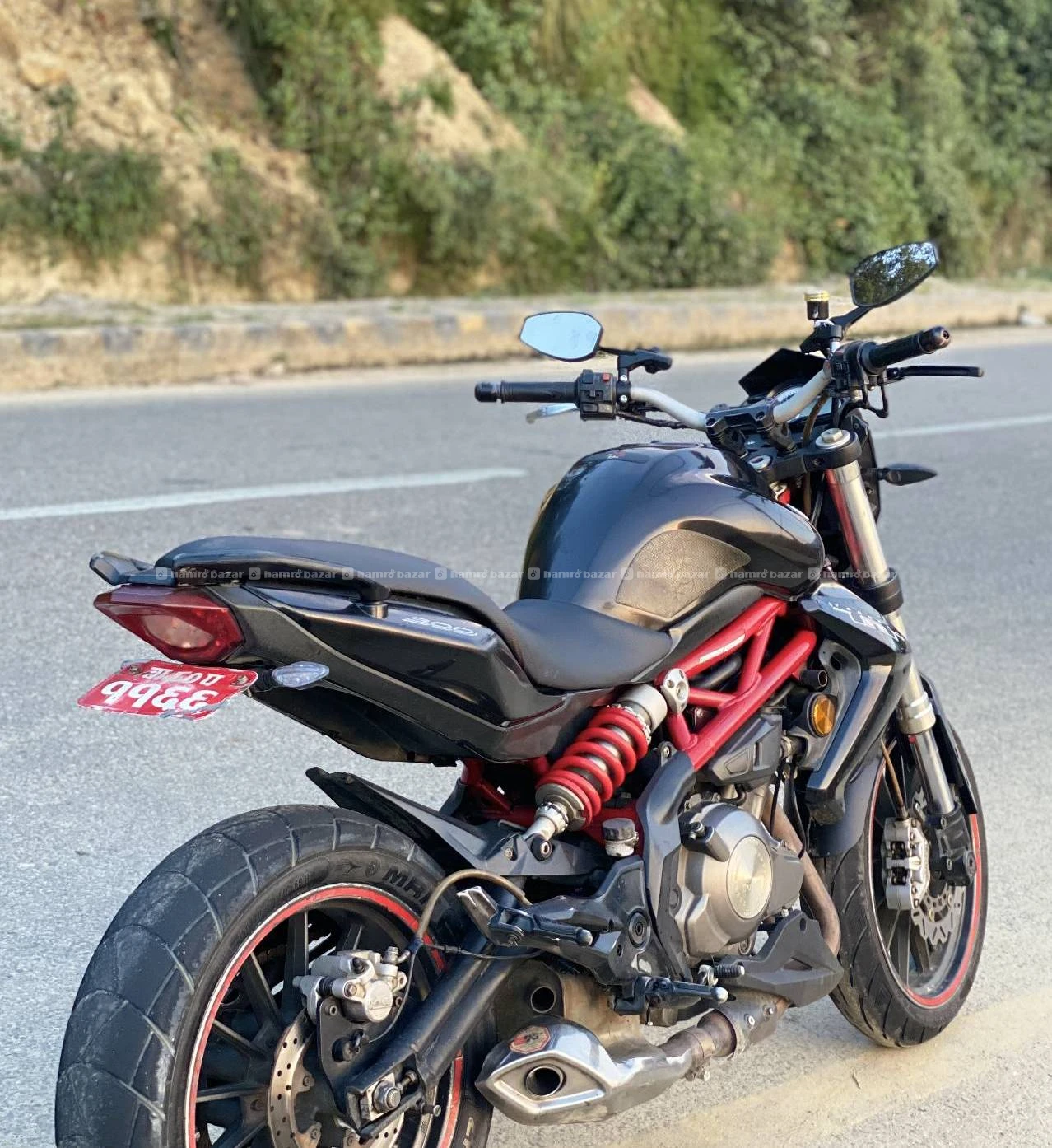 Beneli300 tnt - 80 lot
9818846575 or 9768397661