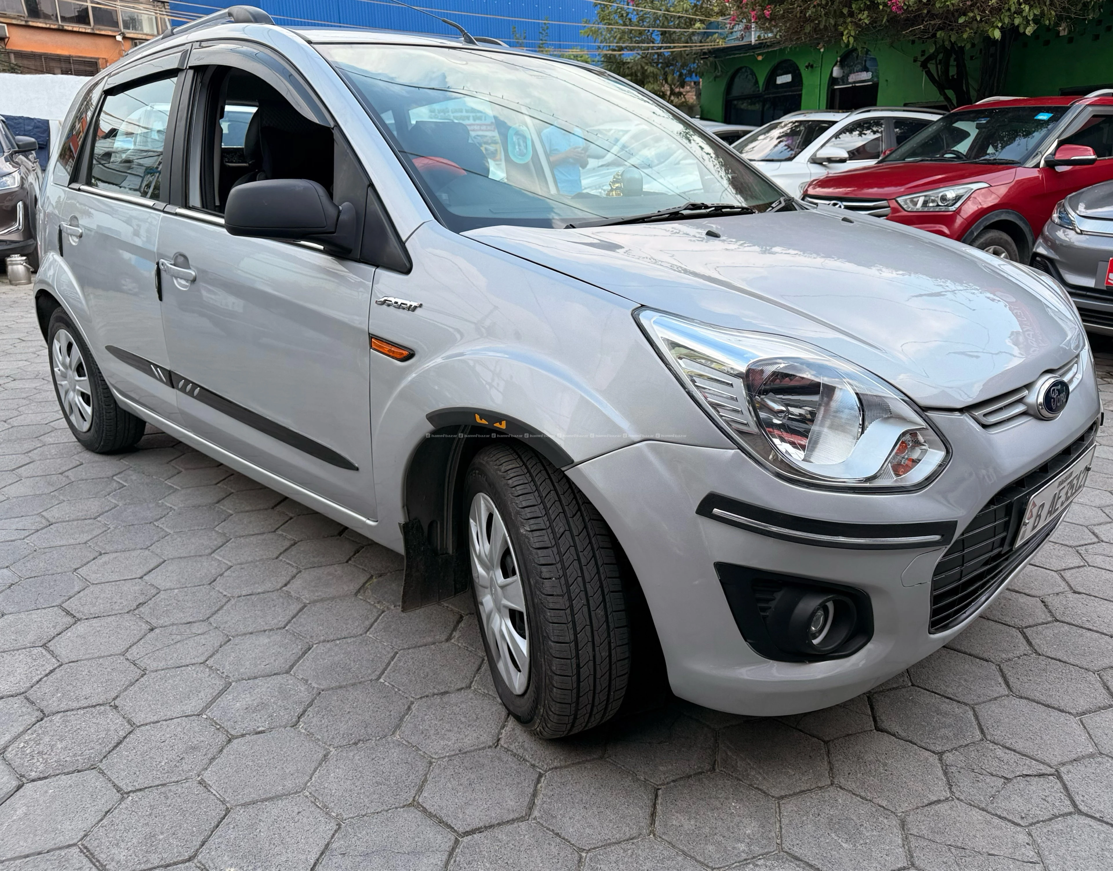 FORD FIGO 2014 SHOWROOM CONDITION LIKE NEW