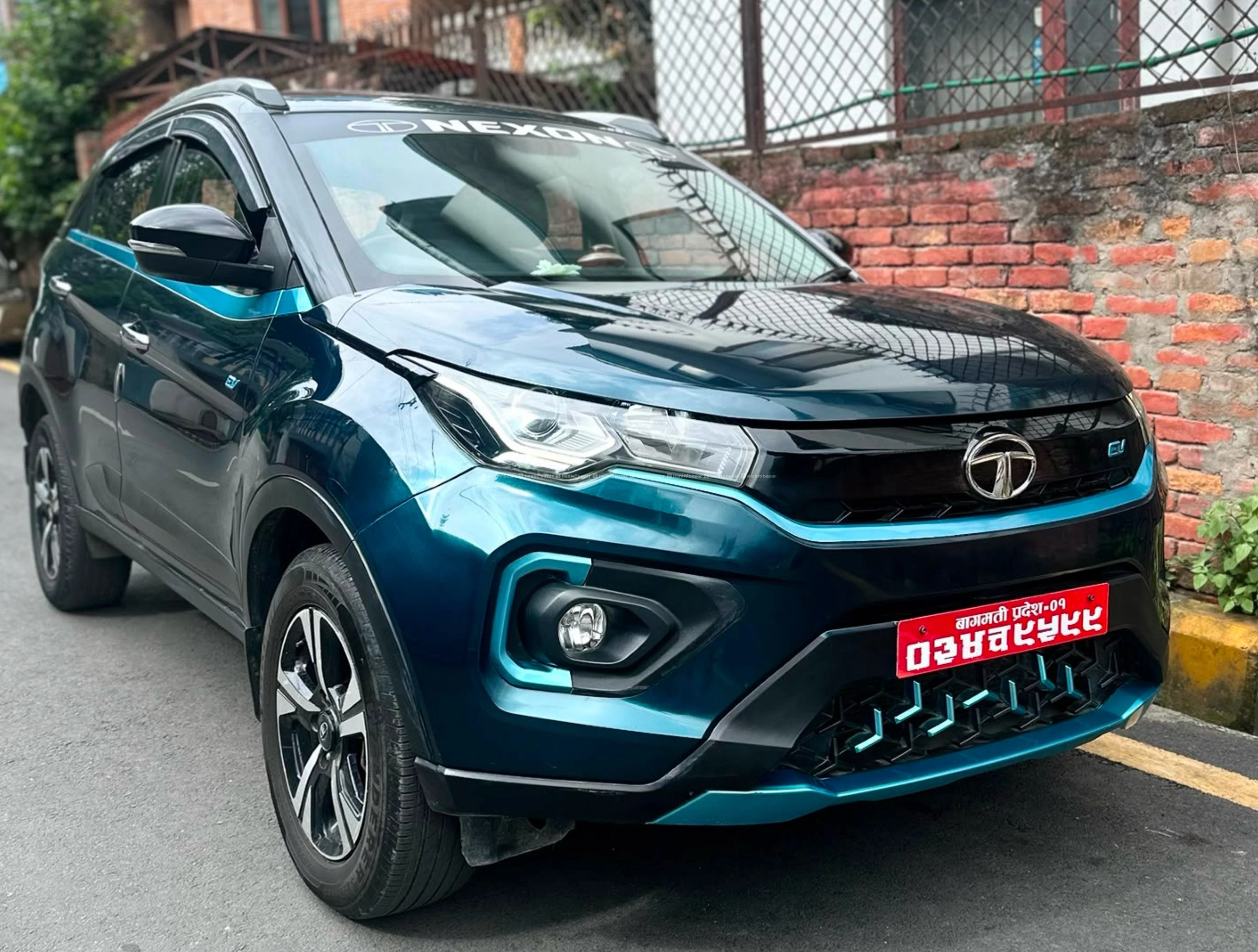 Nexon EV LUX Plus Fully loaded Car with Sunroof