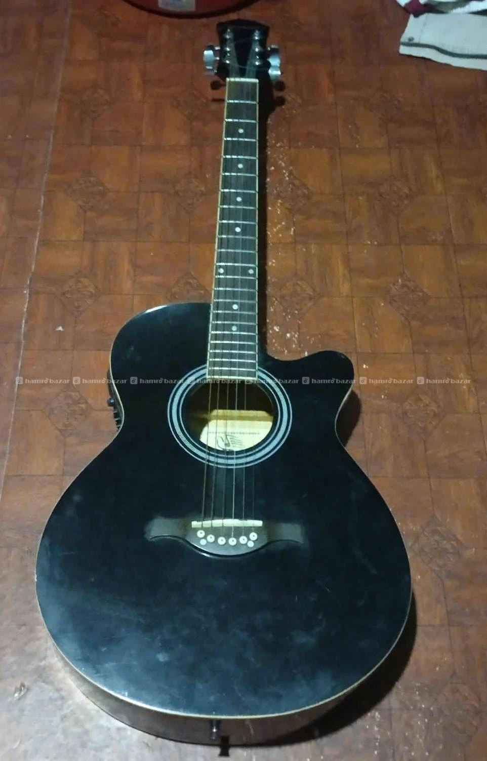 Kaiweisei Black Acoustic Guitar For Sale