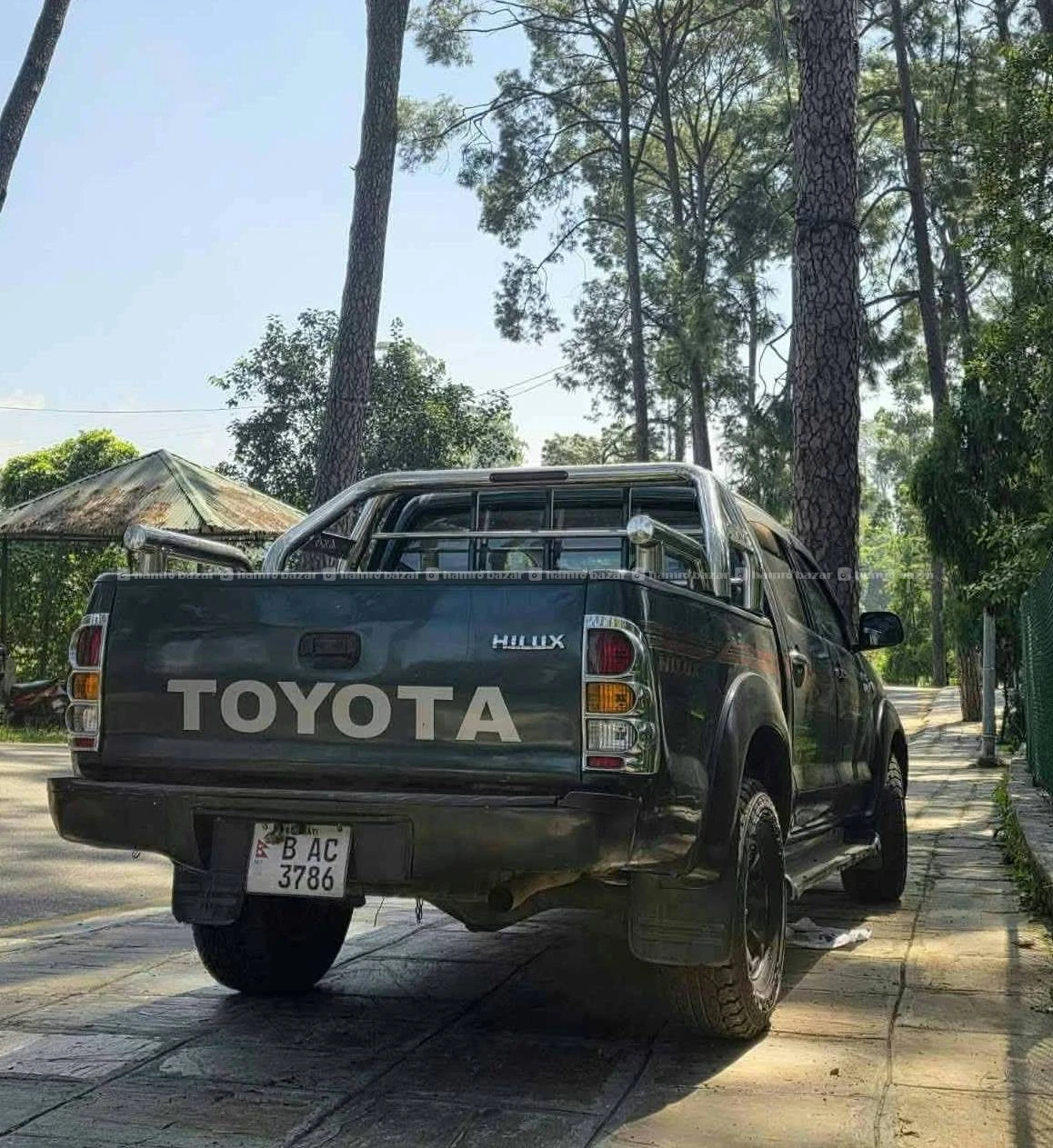 Toyota Hilux 2009 model
9818846575 or 9768397661