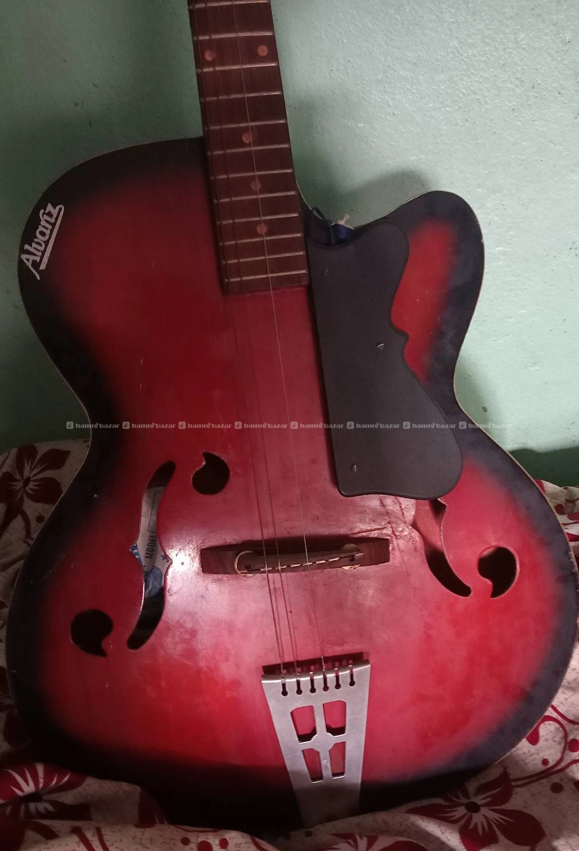 GUITAR