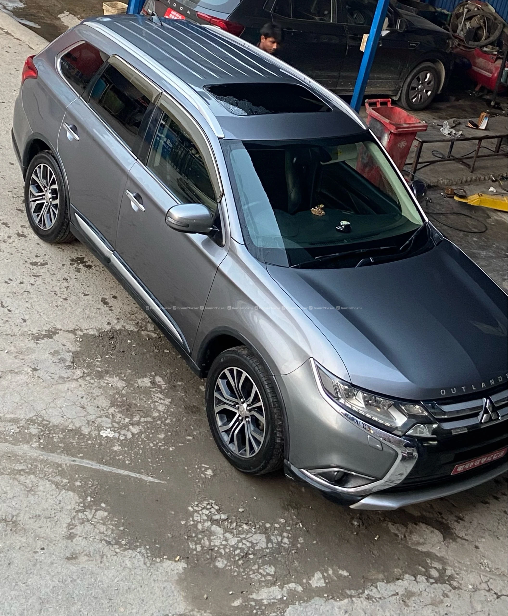 MITSUBISHI OUTLANDER 2016