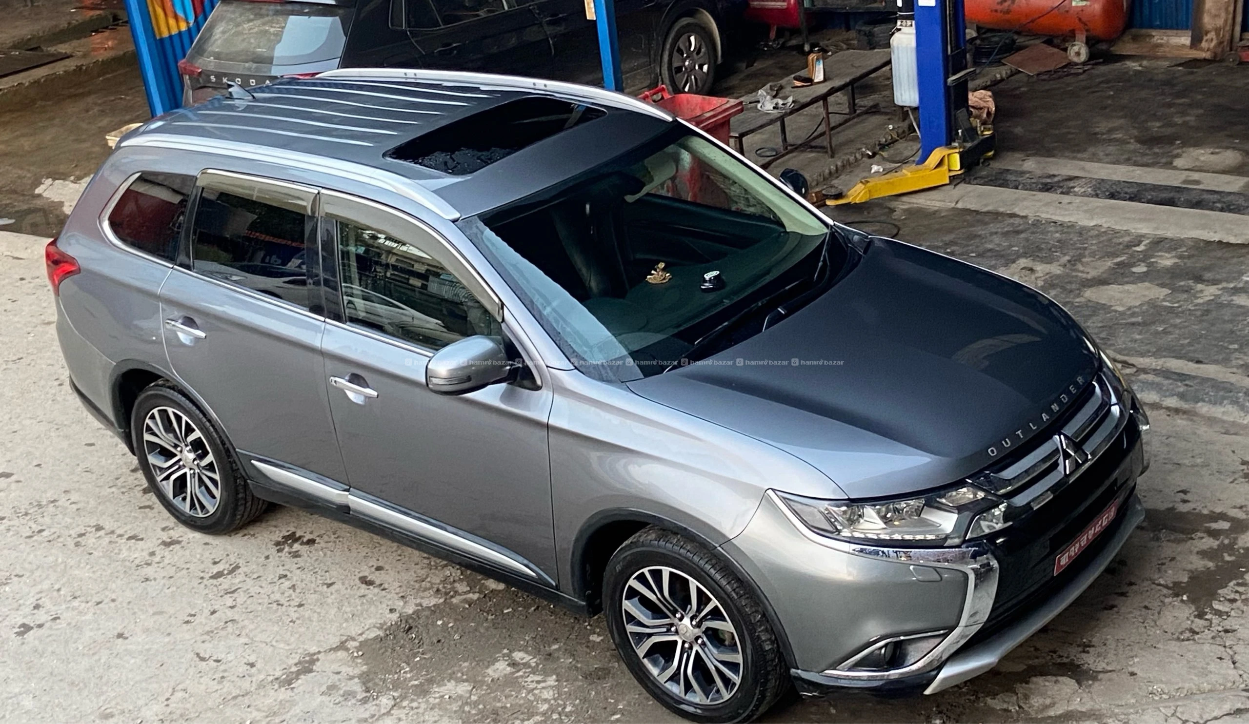 MITSUBISHI OUTLANDER 2016 2