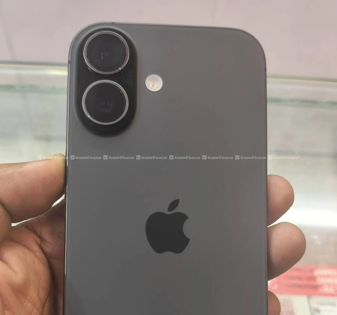 iPhone 17