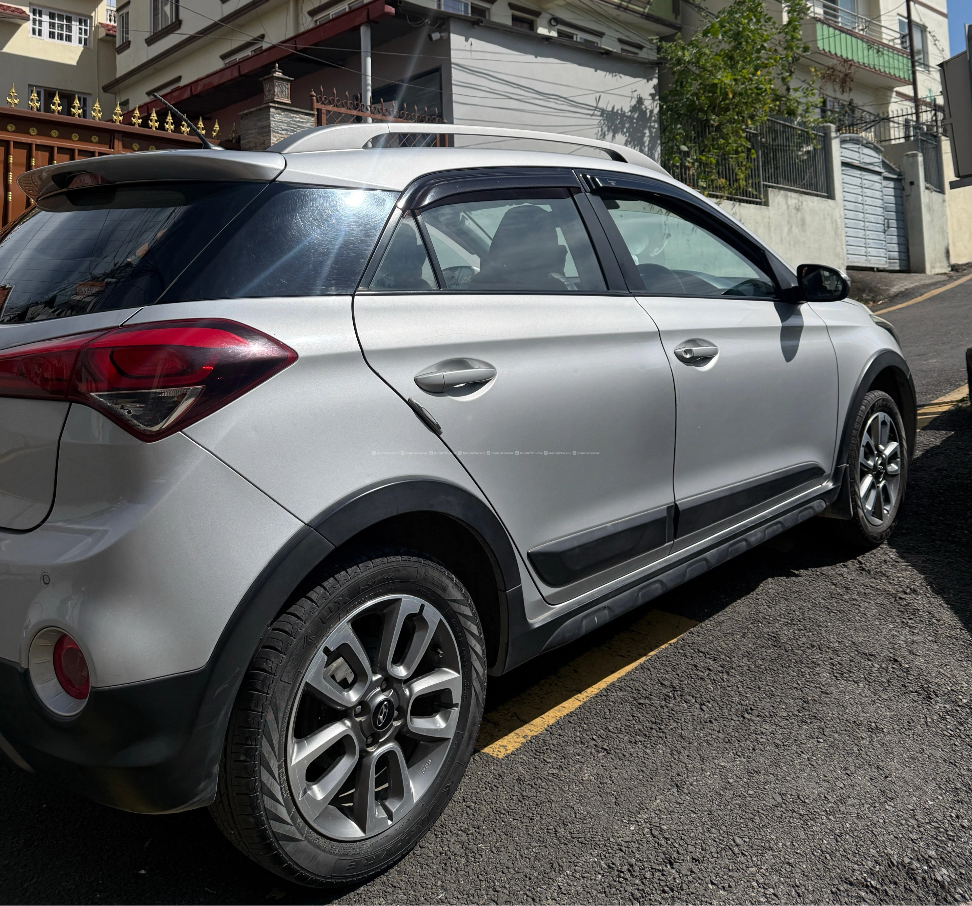 i20 Active