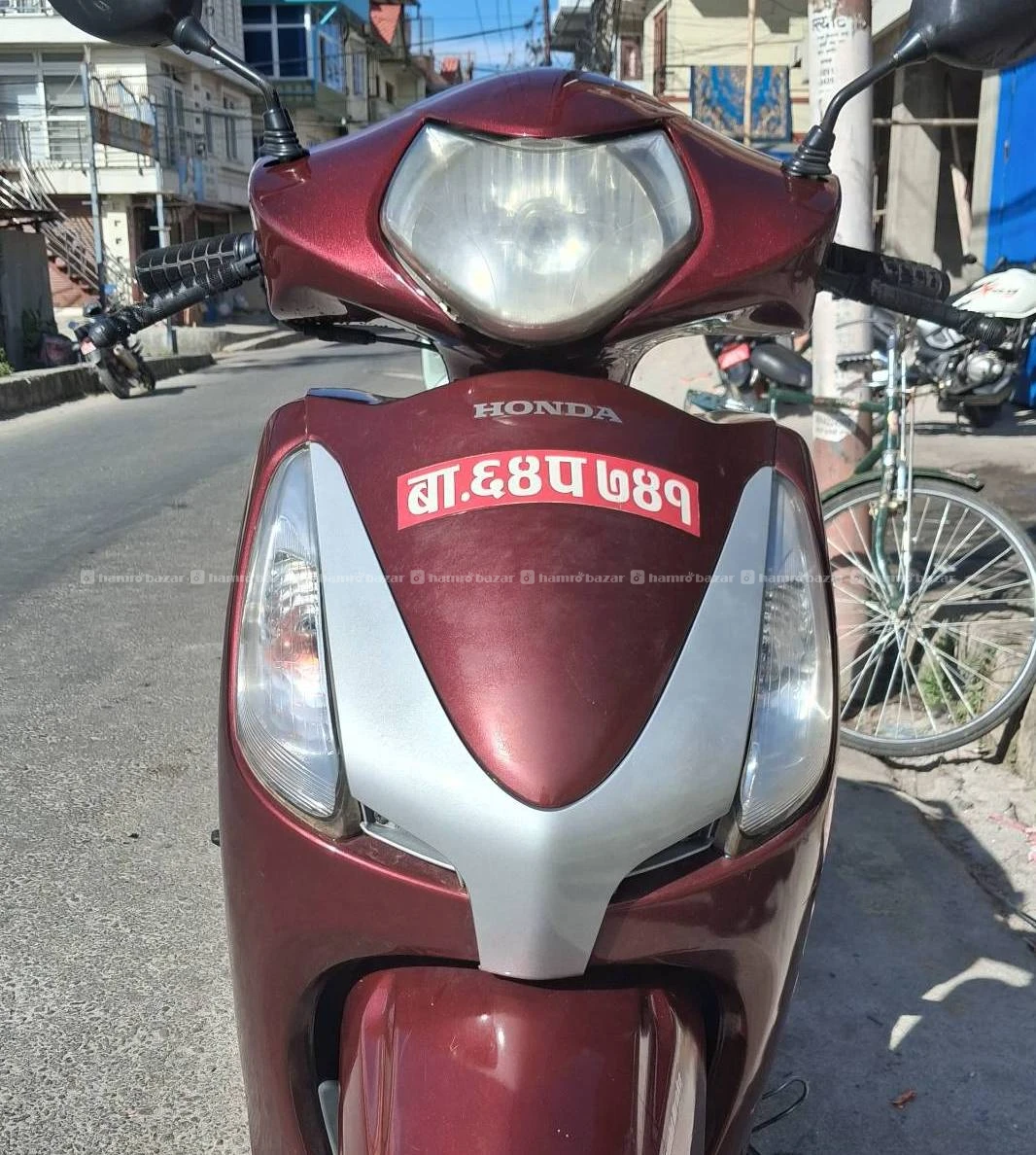 Urgent sale scooter