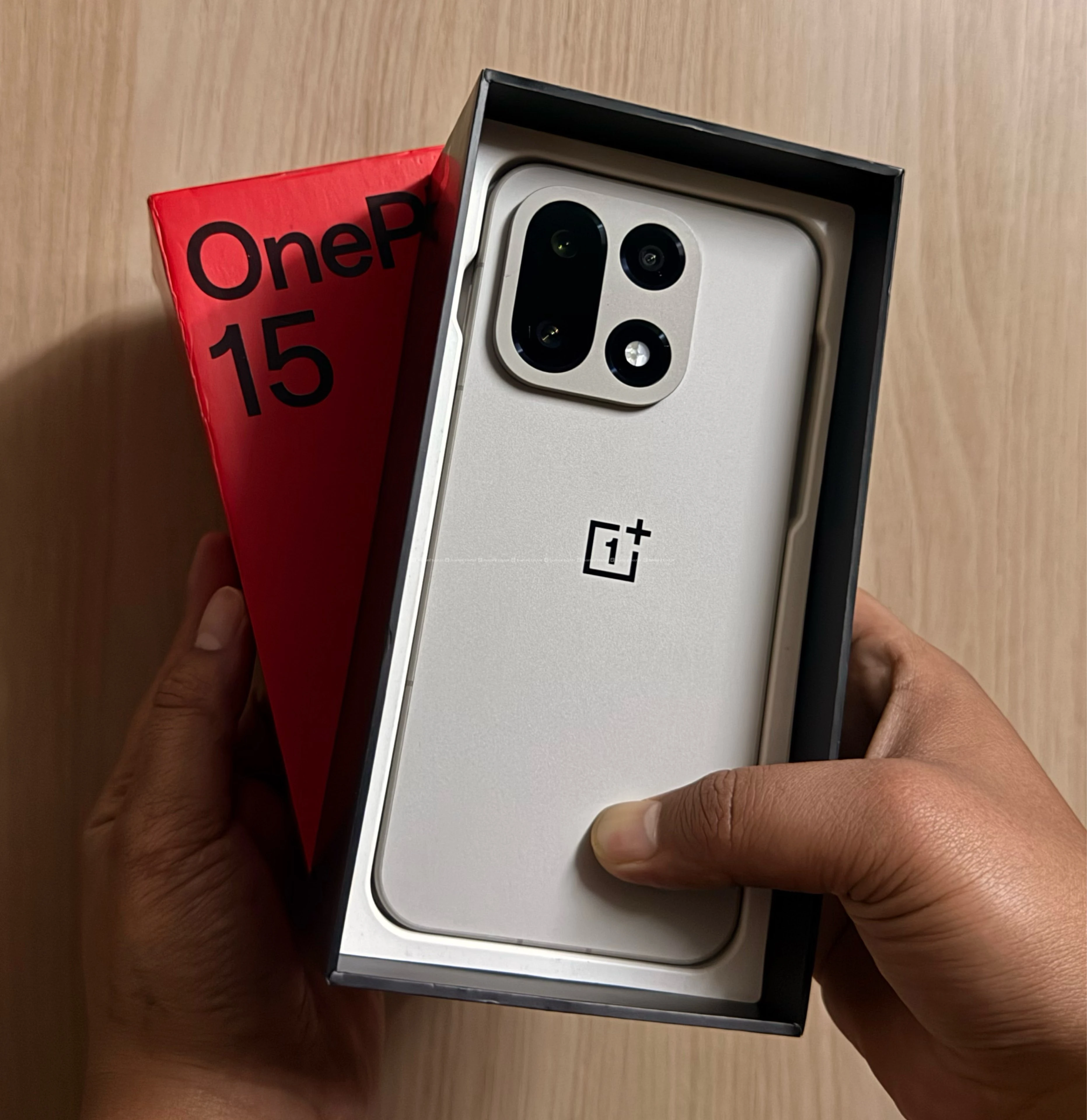 One plus 15 Box pack>One plus 15>One plus 15>15 15