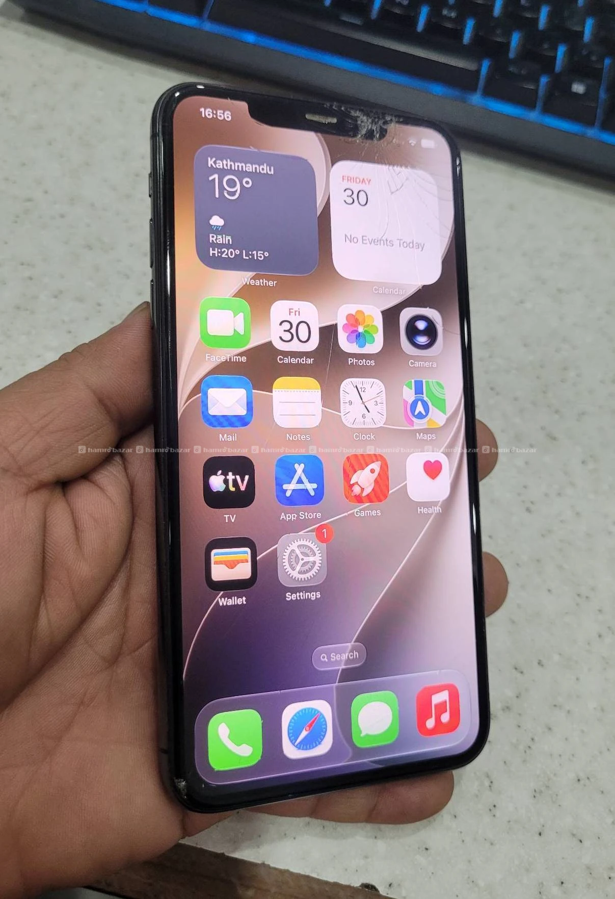 iPhone 11 pro max 4