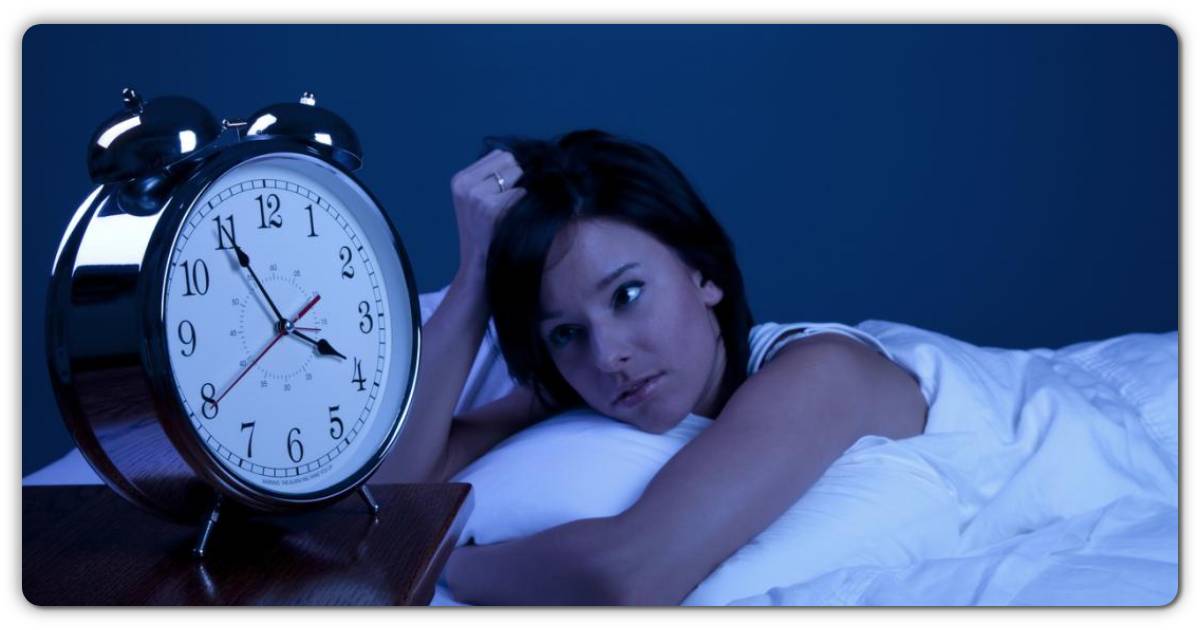 अगर आप पूरे दिन काम करने के बाद भी रात को नींद नही आती, उसे ध्यान से पढ़ें, इस घरेलू उपाय को अपनाएं। आपको कभी भी हानिकारक नींद की दवा नहीं लेनी होगी।