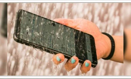 अगर मोबाइल फोन पानी में गिर जाए तो घर पे ही इस 5 आसान घरेलू उपाय से बेहतर हो जाएगा।