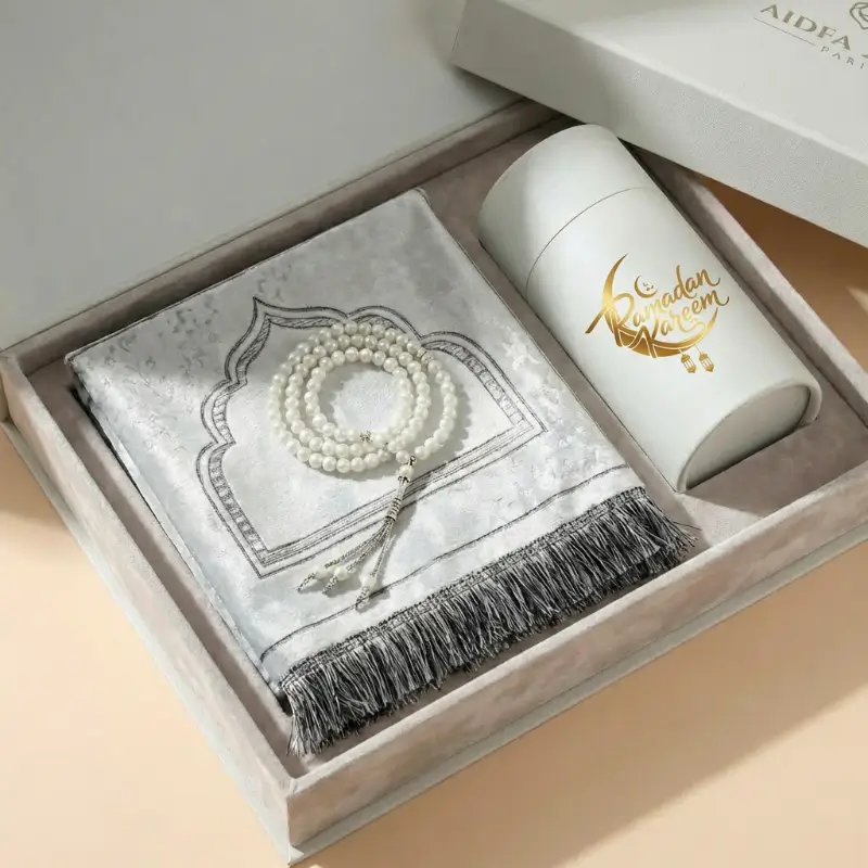 Prayer Mat with  Tasbih in Tubular Box White