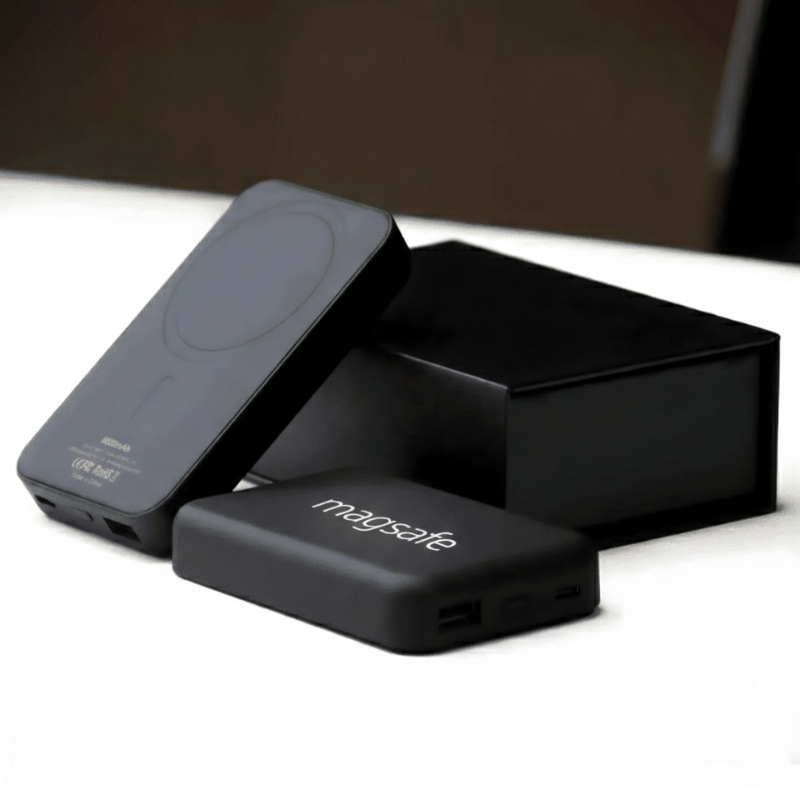 Magsafe Power bank With Lightup Logo