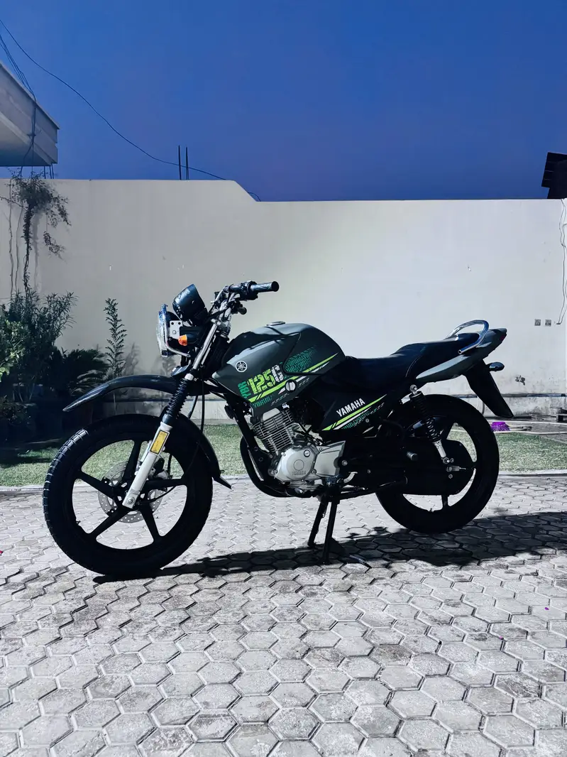 Yamaha ybr 125g