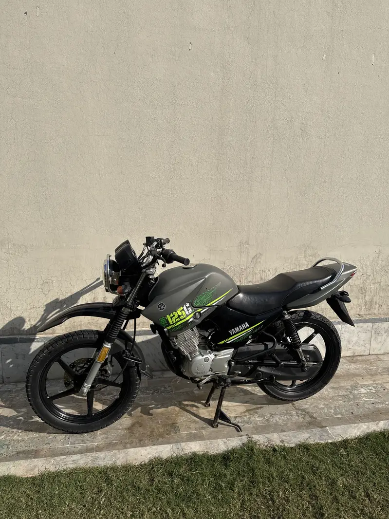 Yamaha ybr 125g