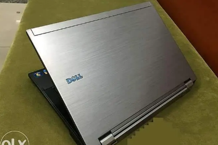 Dell core i7 laptop 500gb rom 4gb ram camera wifi DVD