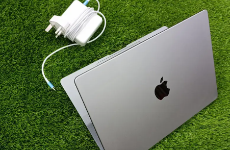 Apple Macbook Pro 2021, 14 inch, Apple M1 Pro, 16GB RAM, 512GB SSD