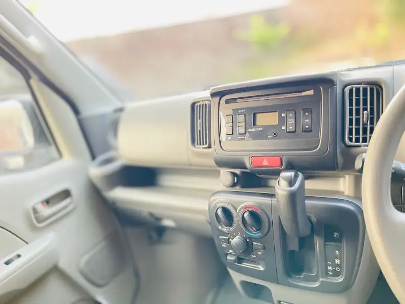 Bumper to Bumper Nissan clipper pc limited not use in Pakistan