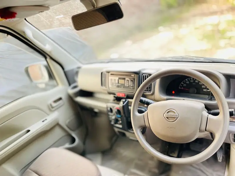 Bumper to Bumper Nissan clipper pc limited not use in Pakistan