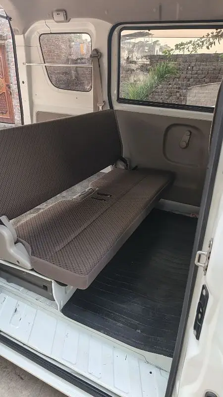 Bumper to Bumper Nissan clipper pc limited not use in Pakistan