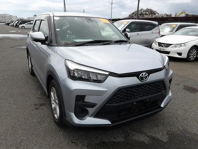 Toyota Raize G Model 2020 Grade 3.5 360 Camera fresh clear