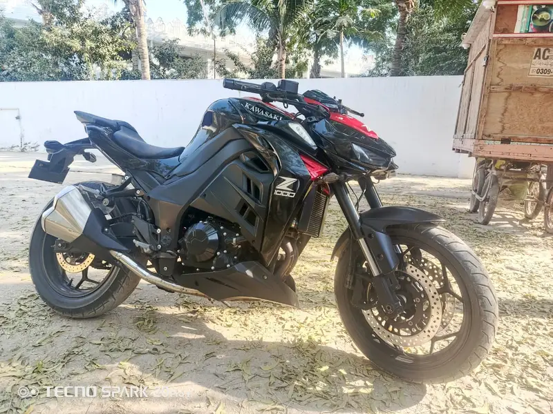 Kawasaki Z1000 Urgent For Sale | Kawasaki Z1000 Total Genuine | 7K Use