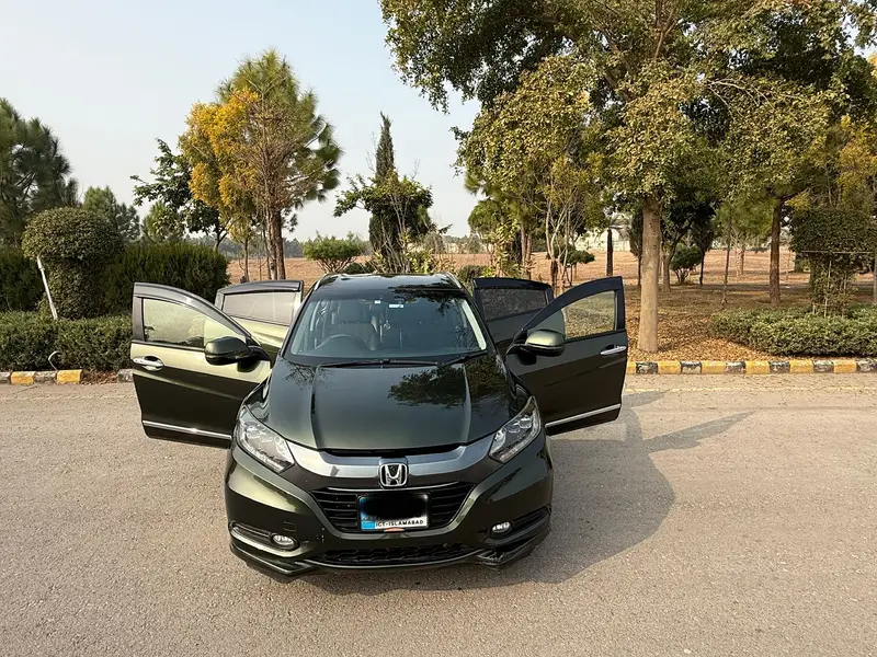 Honda Vezel Z Package 2015 (Import 2020)