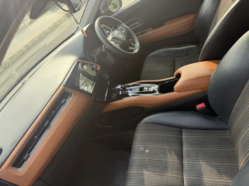 Honda Vezel Z Package 2015 (Import 2020)