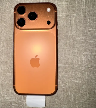 Apple iPhone 17 Pro, 256GB - Cosmic Orange