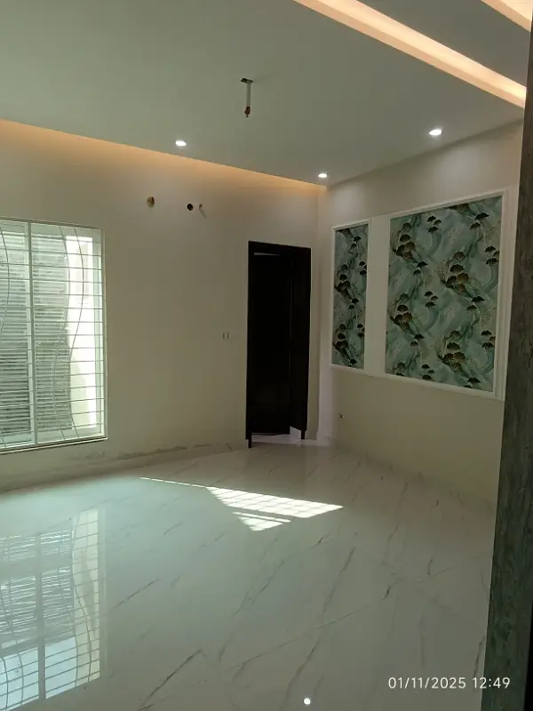 8 Marla Brand New House For Sale In Cavalry Ground Cantt