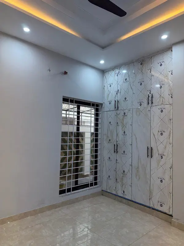 BEAUTIFUL SPANISH SOLID HOUSE