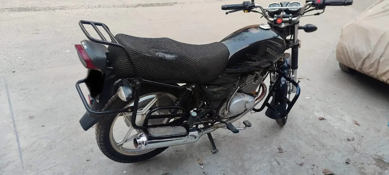 SUZUKI GS 150 SE | Model 2022 | First Owner Bike | 15,362 KM Driven