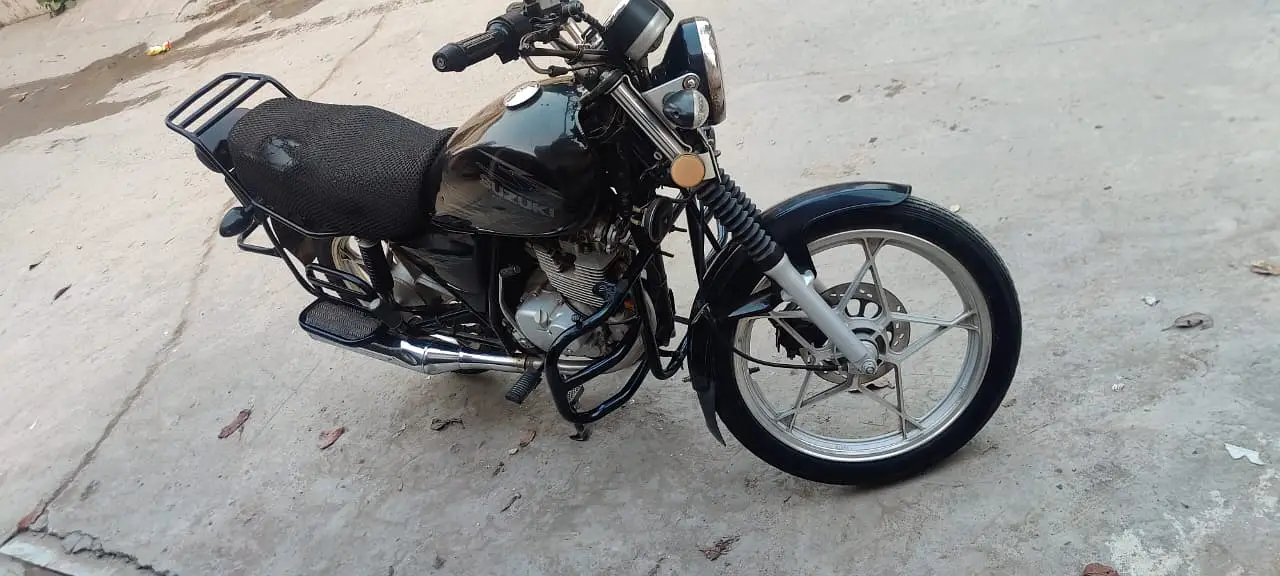 SUZUKI GS 150 SE | Model 2022 | First Owner Bike | 15,362 KM Driven