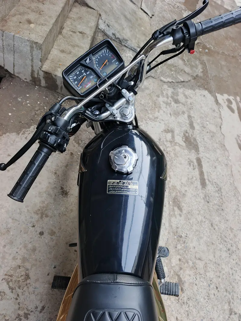 Honda 125 Special addition