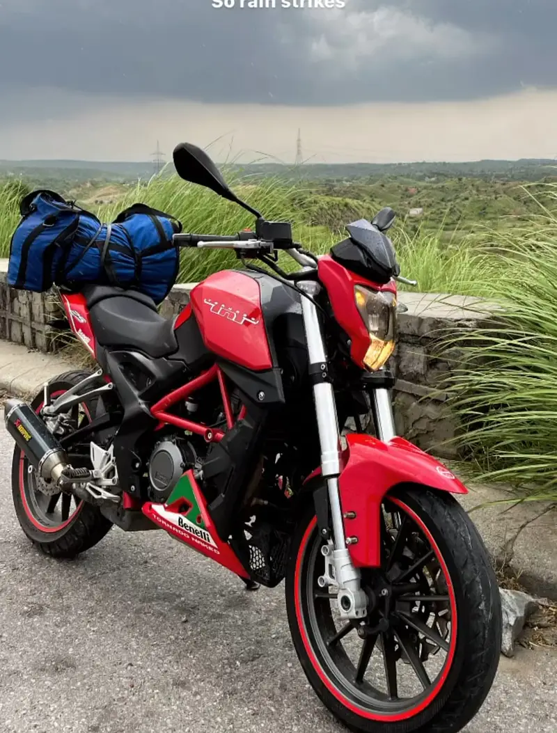 Benelli TNT 25 | Model 2018 | | Benelli in Bike | Total Genuine