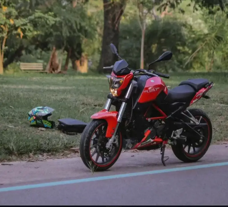 Benelli TNT 25 | Model 2018 | | Benelli in Bike | Total Genuine