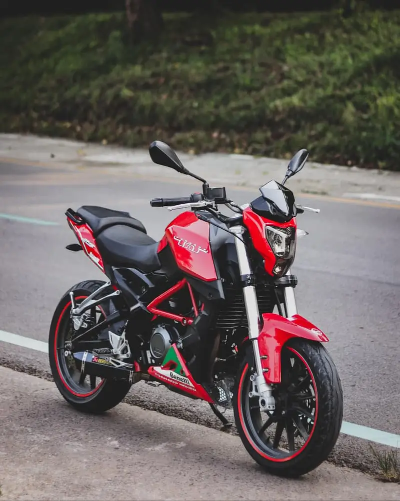 Benelli TNT 25 | Model 2018 | | Benelli in Bike | Total Genuine