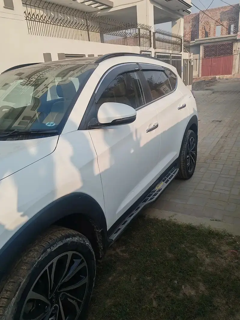 Hyundai Tucson AWD 2023 Family Used Vehicle