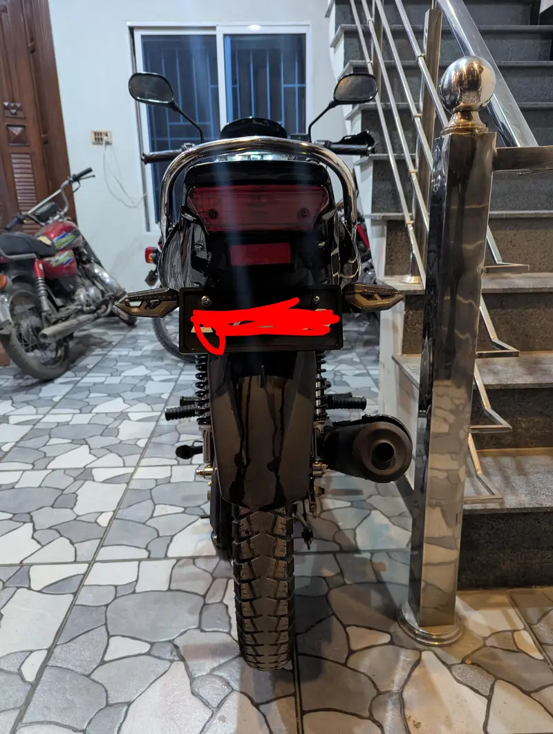 Yamaha YBR 125G – 2025 Model (Like Brand New)