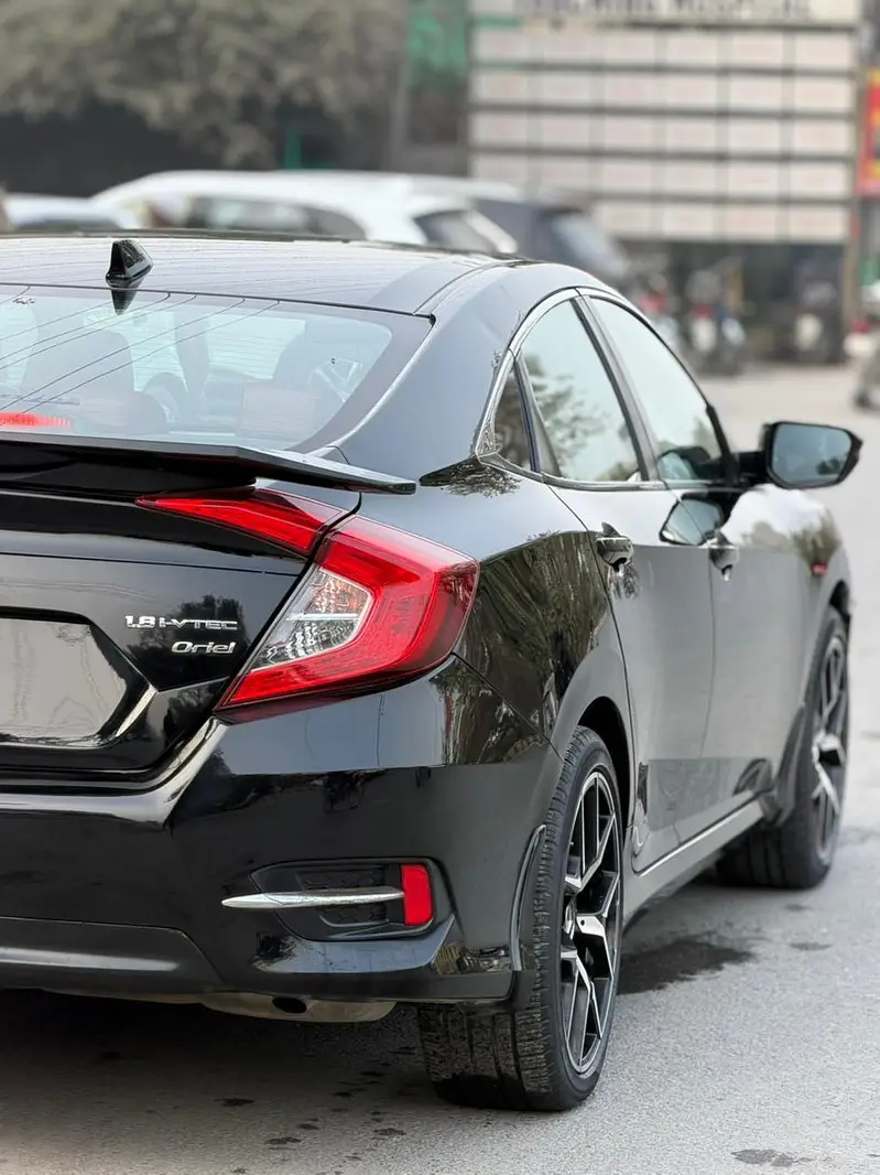Honda Civic oriel prosmetec 2020