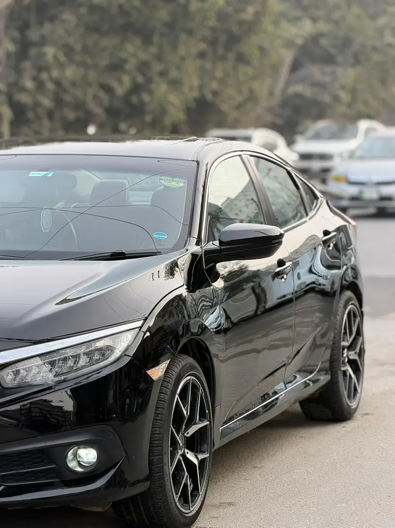 Honda Civic oriel prosmetec 2020