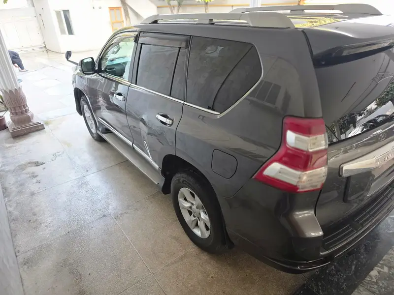 Toyota Prado TX L Package 2.7 2012
