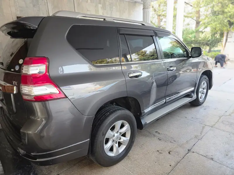 Toyota Prado TX L Package 2.7 2012