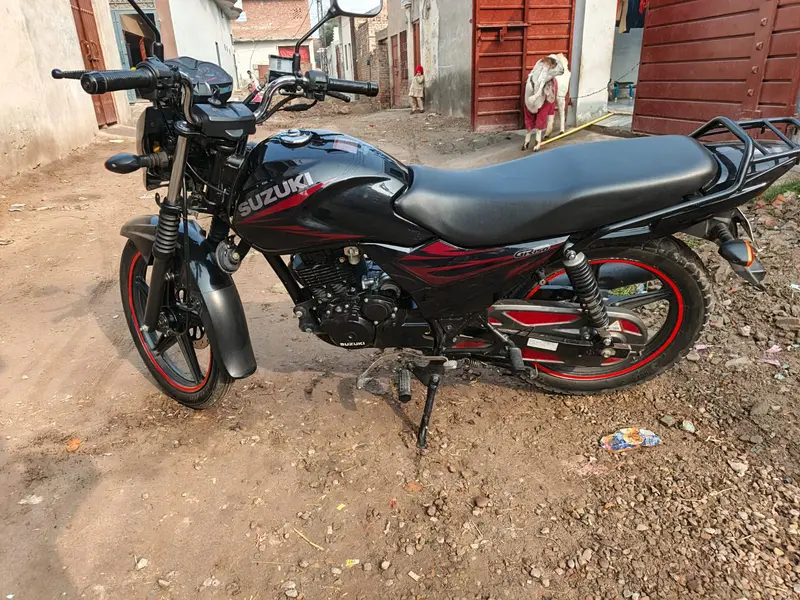 Suzuki GR 150| | Year 2021 |5,200 K'M Call + WhatsApp 0312-6458640