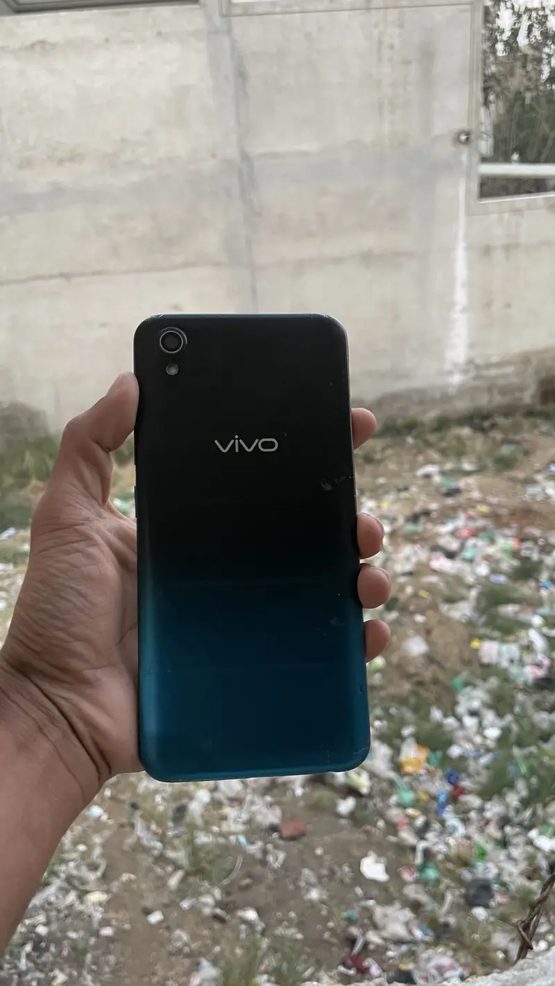 Vivo 1823