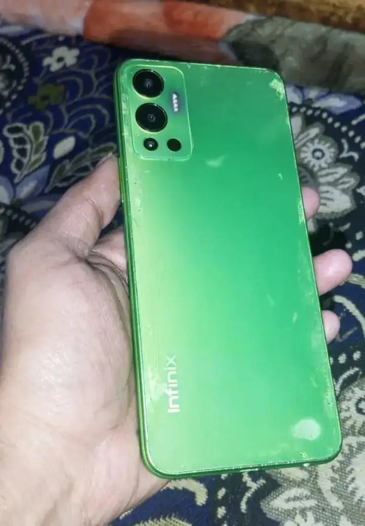 Hot 12 free fire 6 128