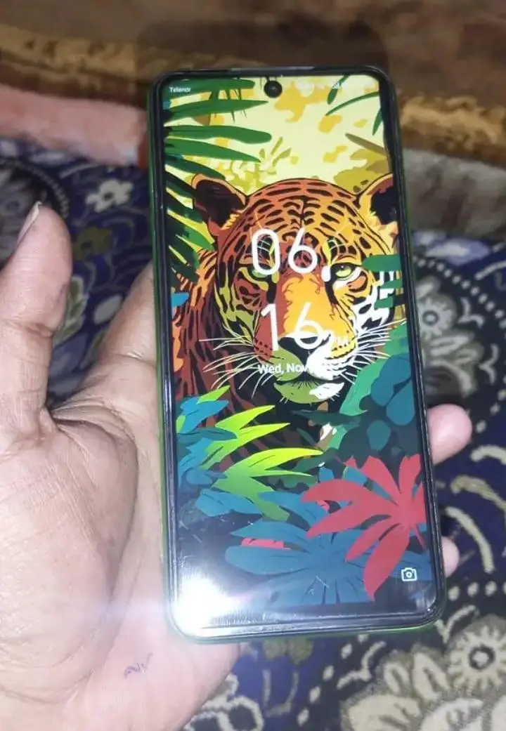 Hot 12 free fire 6 128