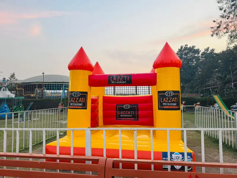 Jumping castle / token rides / slides / jhuly / games / park ride / ki